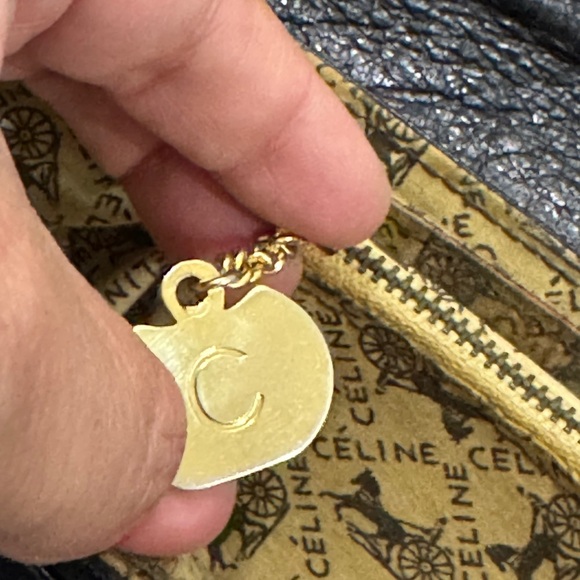 Vintage Céline Triomphe Maillon Leather Crossbody - Picture 13 of 15